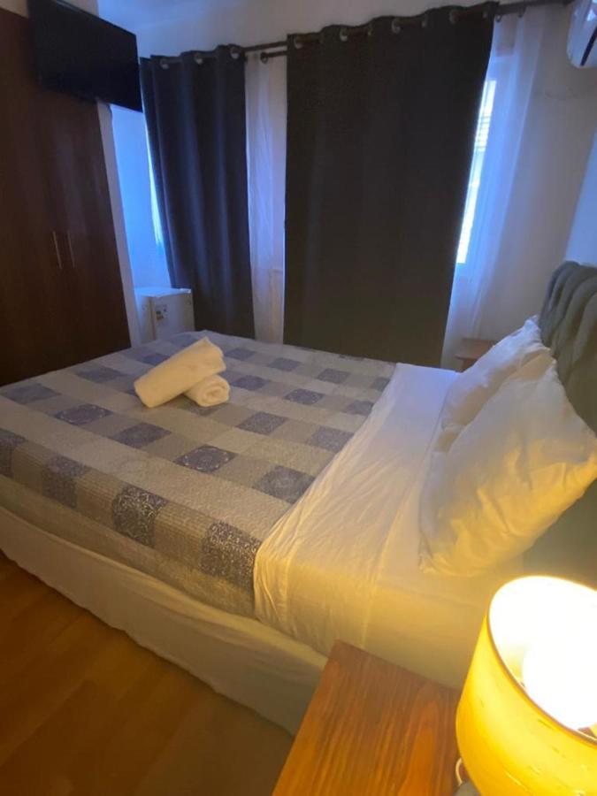 Hotel Parque Forestal Сантьяго Екстер'єр фото