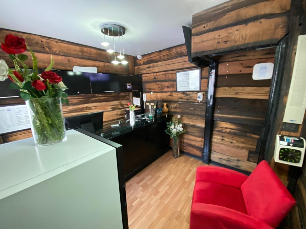 Hotel Parque Forestal Сантьяго Екстер'єр фото